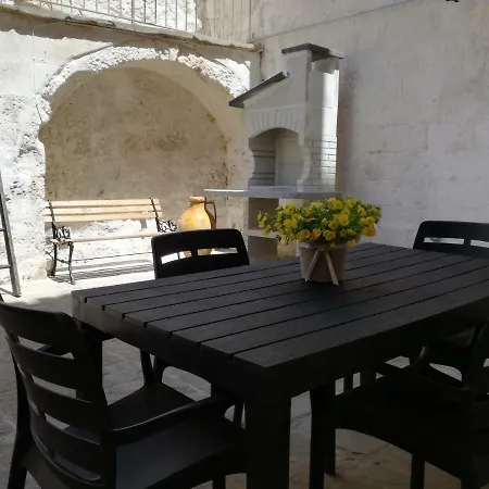 Vakantiehuis Sassi Sotto Le Stelle