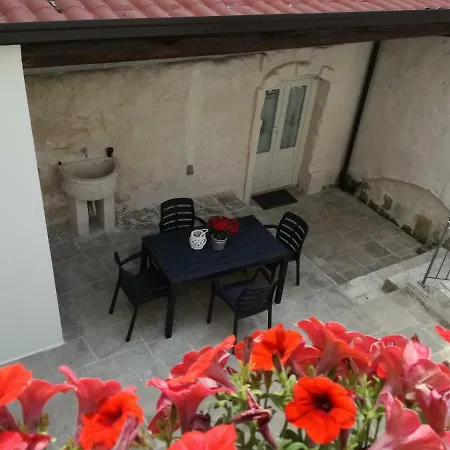 Sassi Sotto Le Stelle * Matera