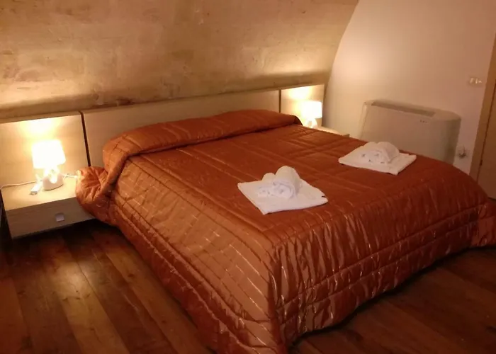 Sassi Sotto Le Stelle * Matera